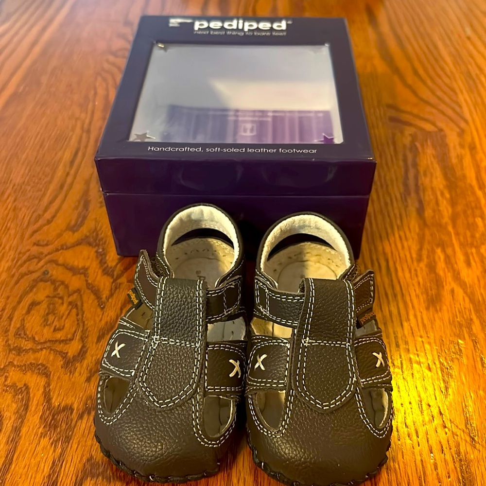 NEW in box Pediped Martin baby shoes